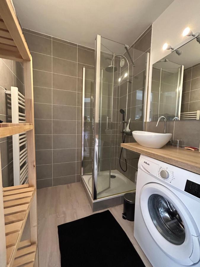 Le Lagon, Joli En Bord De